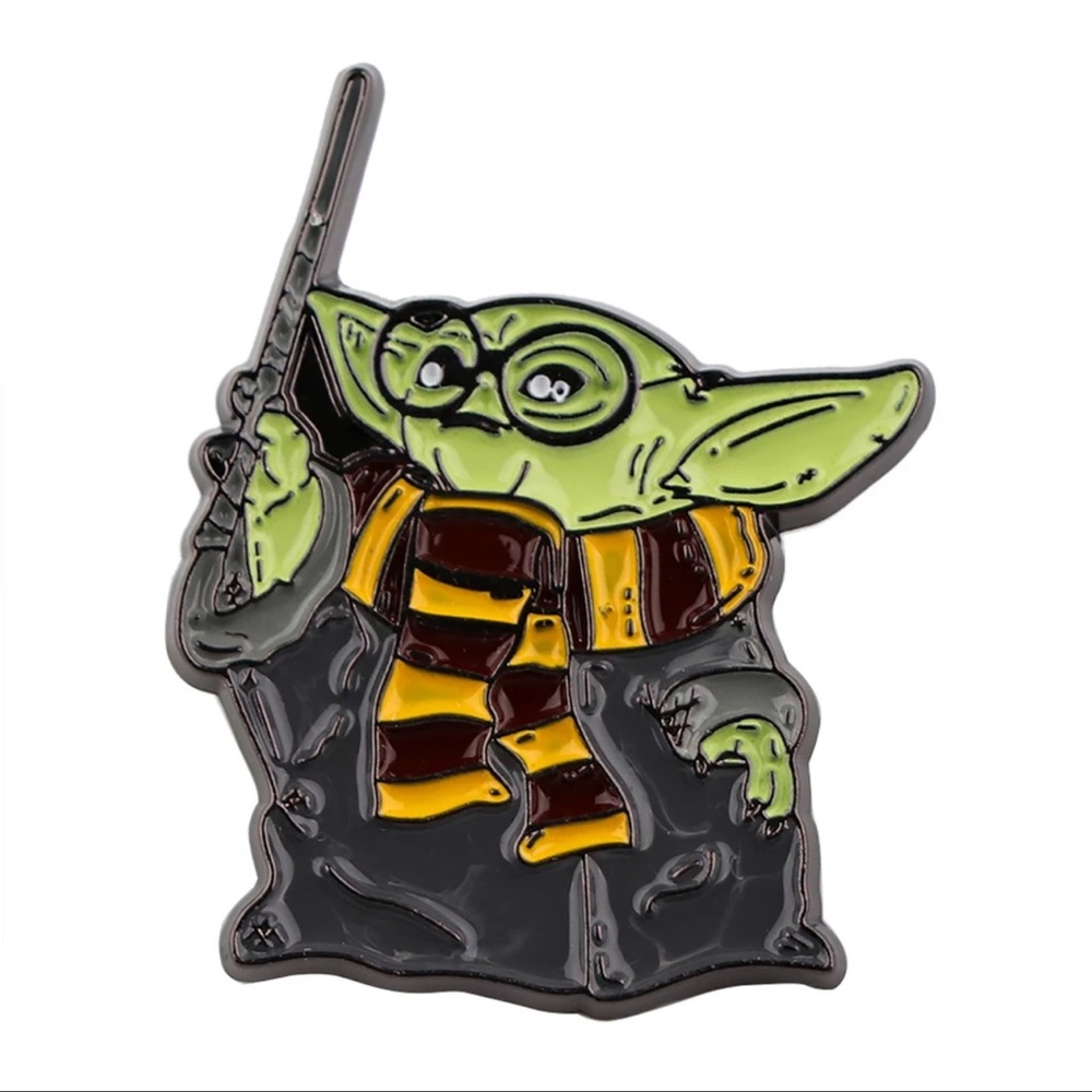 $3 wars hp Pin. New. $3 if bundled - Picture 3 of 16